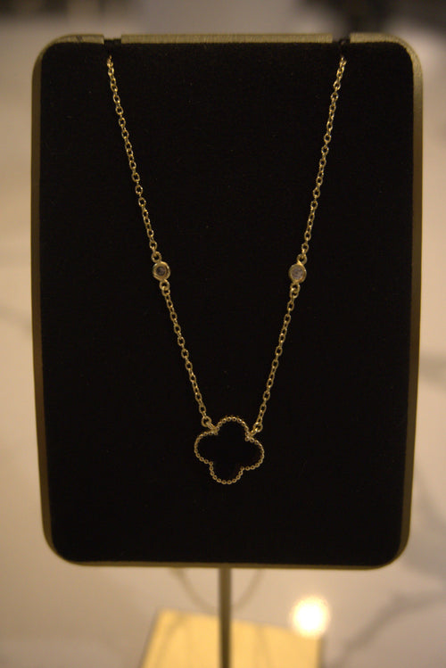 BLACK FLEUR NECKLACE