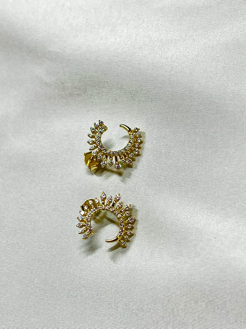 SPIKED GOLD EARRING